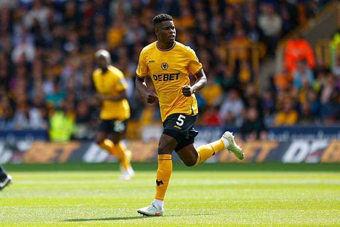 Focused Munetsi during Wolves-Brentford clash
