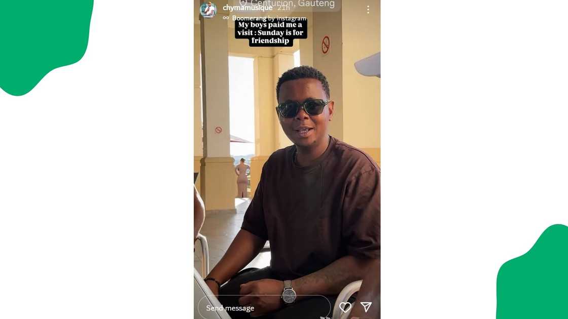 Chymamusique shares a pic of Cornet Mamabolo from 'Skeem Saam' Chymamusique shares a pic of Cornet Mamabolo from 'Skeem Saam'