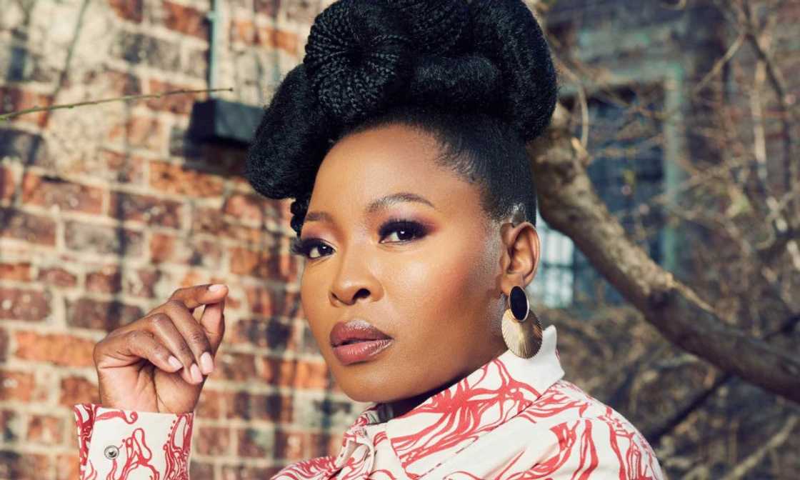 Lerato Mvelase has slammed a travel company.