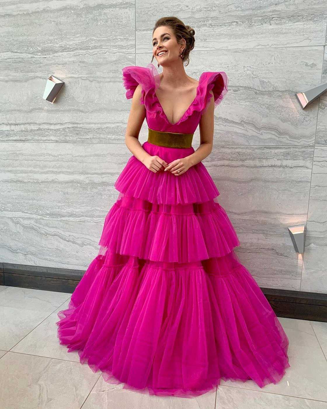 Rolene Strauss on YouTube Rolene Strauss on YouTube