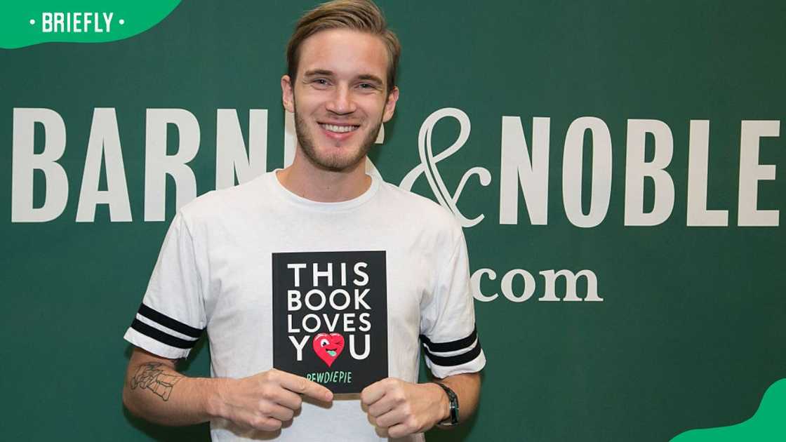 YouTuber PewDiePie during a 2015 book signing event in Los Angeles, California YouTuber PewDiePie during a 2015 book signing event in Los Angeles, California