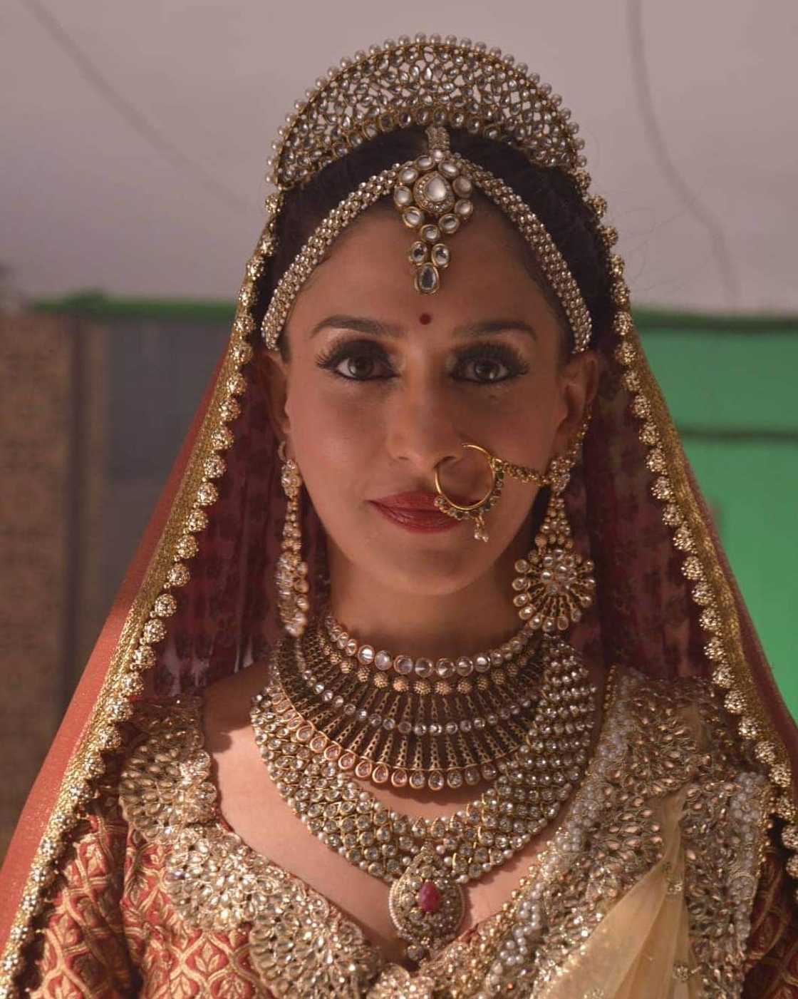 love or poison theme song love or poison theme song