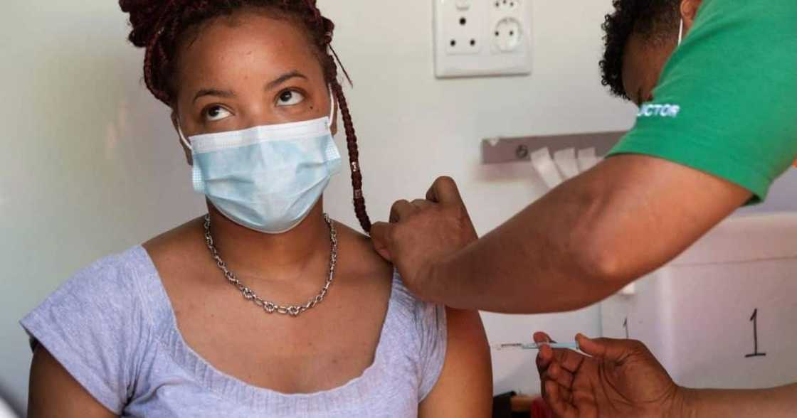 Vaccine, vaccine mandate, Covid-19, Wits, UWC, UCT, SAUS, SRC, South African Union of Students Vaccine, vaccine mandate, Covid-19, Wits, UWC, UCT, SAUS, SRC, South African Union of Students