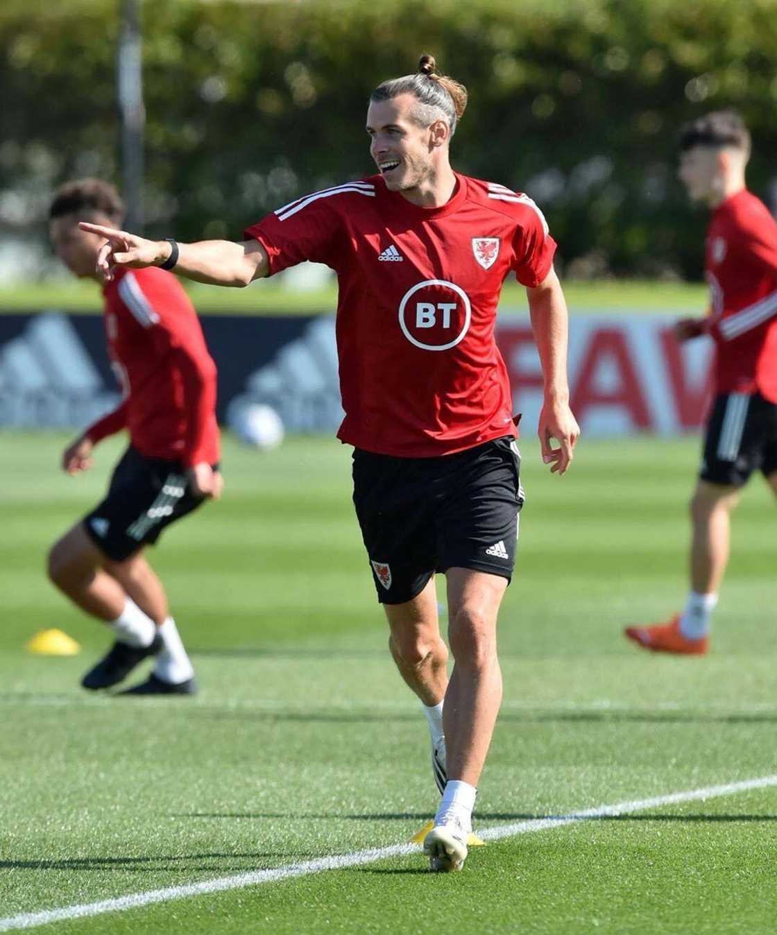 20 richest footballers 20 richest footballers