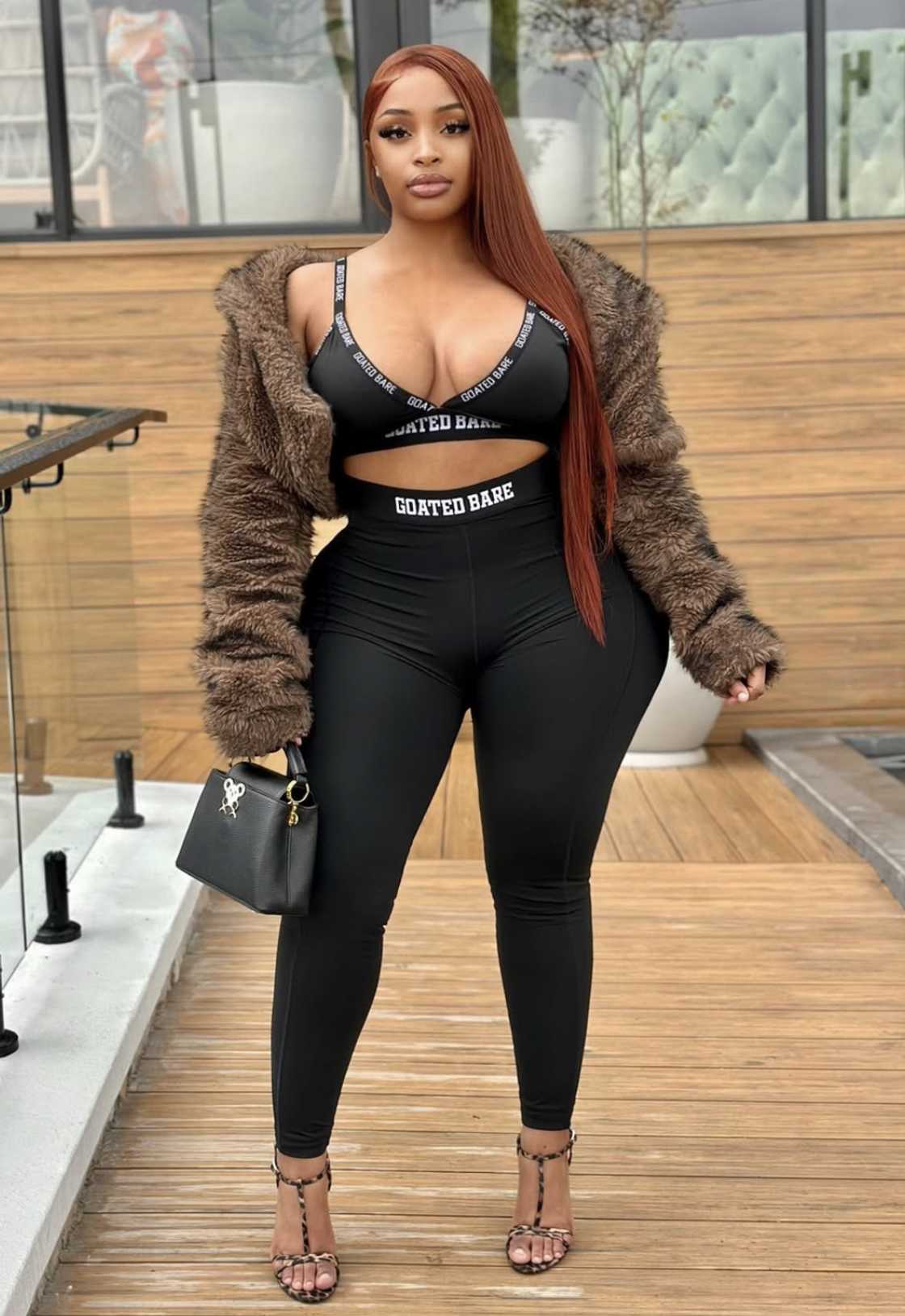 Cindy Makhathini's dance video had Mzansi talking Cindy Makhathini's dance video had Mzansi talking