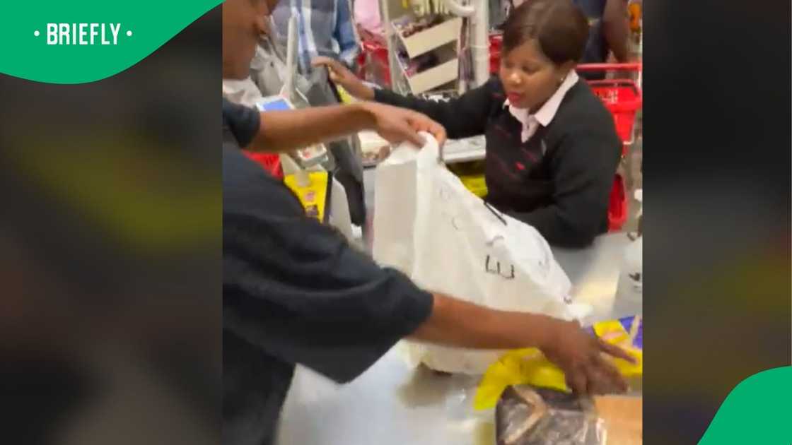 Man's video on another disrespecting cashier goes viral. Man's video on another disrespecting cashier goes viral.