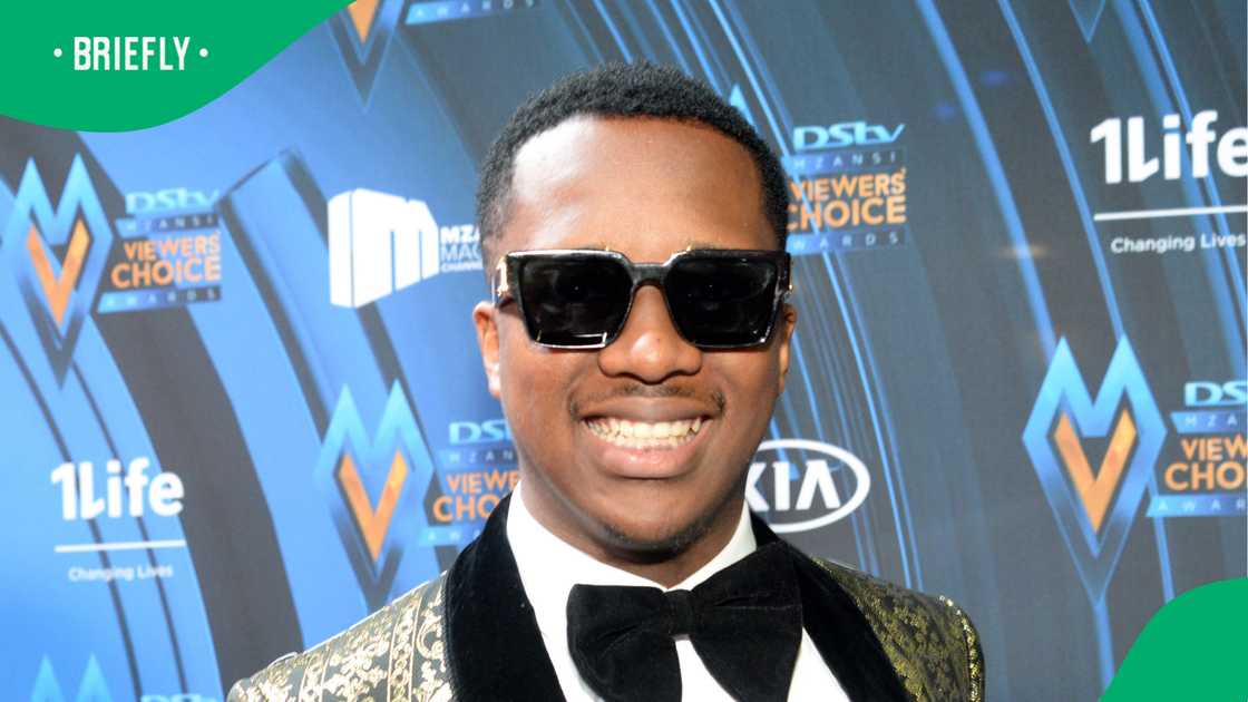 Netizens criticised Andile Mpisane's football skills. Netizens criticised Andile Mpisane's football skills.