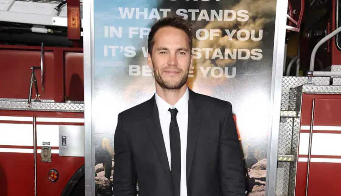 Taylor Kitsch's height Taylor Kitsch's height