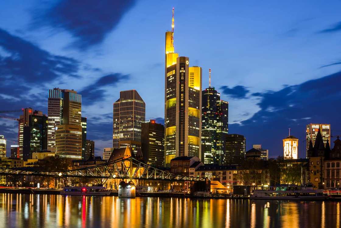 most skyscrapers city in the world most skyscrapers city in the world
