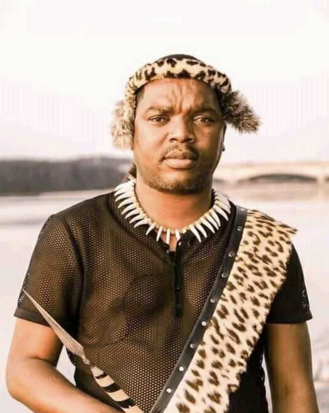 Online users discussed Ngizwe Mchunu's time on 'Ukhozi FM'