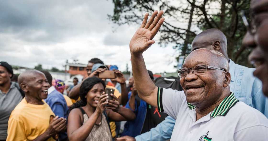 Tweeps Declare #WeareJacobZuma and Praise the Former President Tweeps Declare #WeareJacobZuma and Praise the Former President