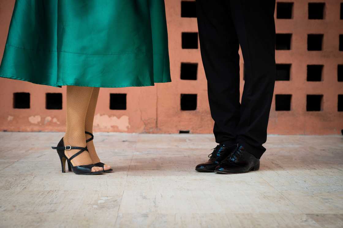 A Matriculant tries to raise funds for matric dance