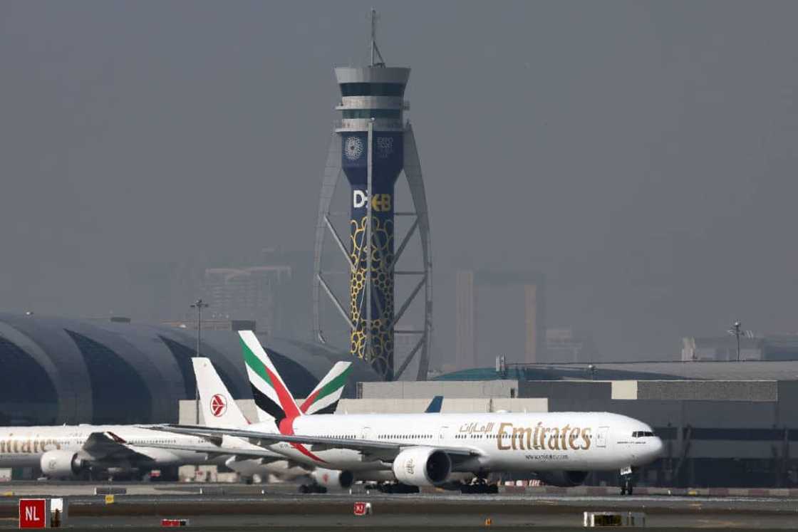 What are the 5 largest airport in the world? What are the 5 largest airport in the world?