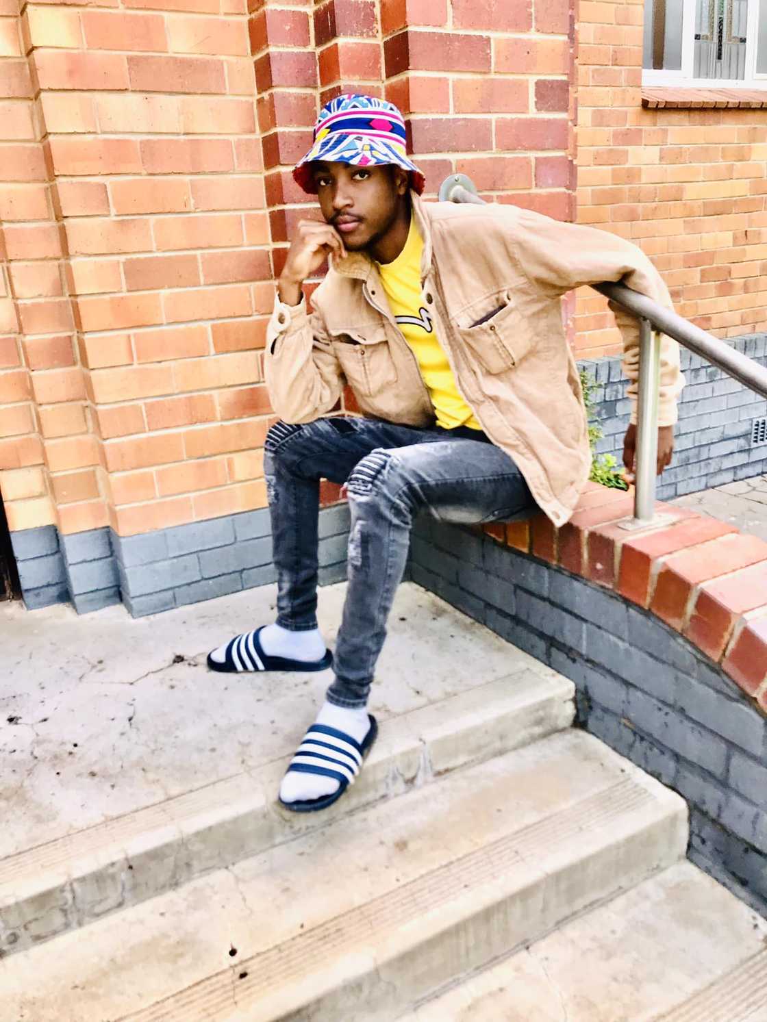 Many viewers praised him for caring about his child, while others were in doubt Many viewers praised him for caring about his child, while others were in doubt