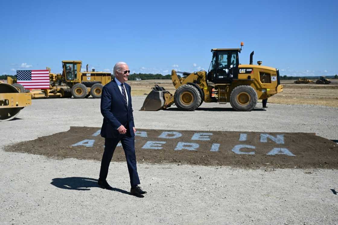 US President Joe Biden arrives at the groundbreaking of the new Intel semiconductor manufacturing facility US President Joe Biden arrives at the groundbreaking of the new Intel semiconductor manufacturing facility