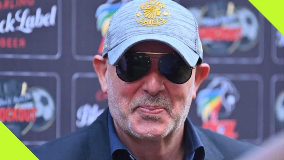 Nasreddine Nabi no longer has plans for three Kaizer Chiefs players in his team this campaign. Nasreddine Nabi no longer has plans for three Kaizer Chiefs players in his team this campaign.