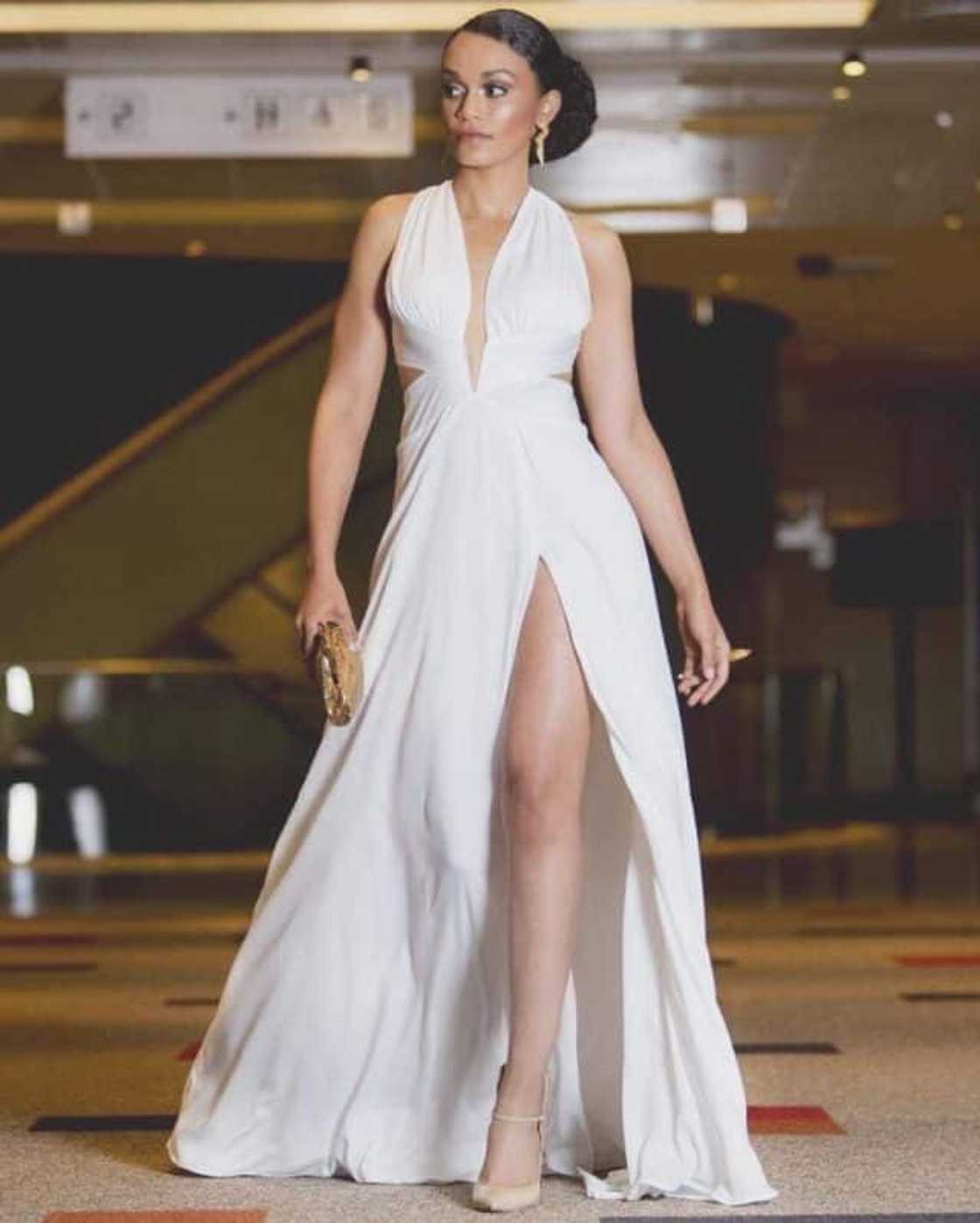 Pearl Thusi asks question which leaves Mzansi shaken: "Siyagowa Pearl" Pearl Thusi asks question which leaves Mzansi shaken: "Siyagowa Pearl"