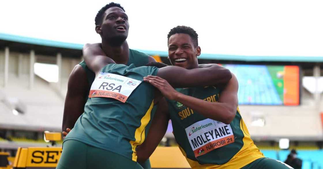 President Cyril Ramaphosa, SA U20 relay champions, World Record President Cyril Ramaphosa, SA U20 relay champions, World Record