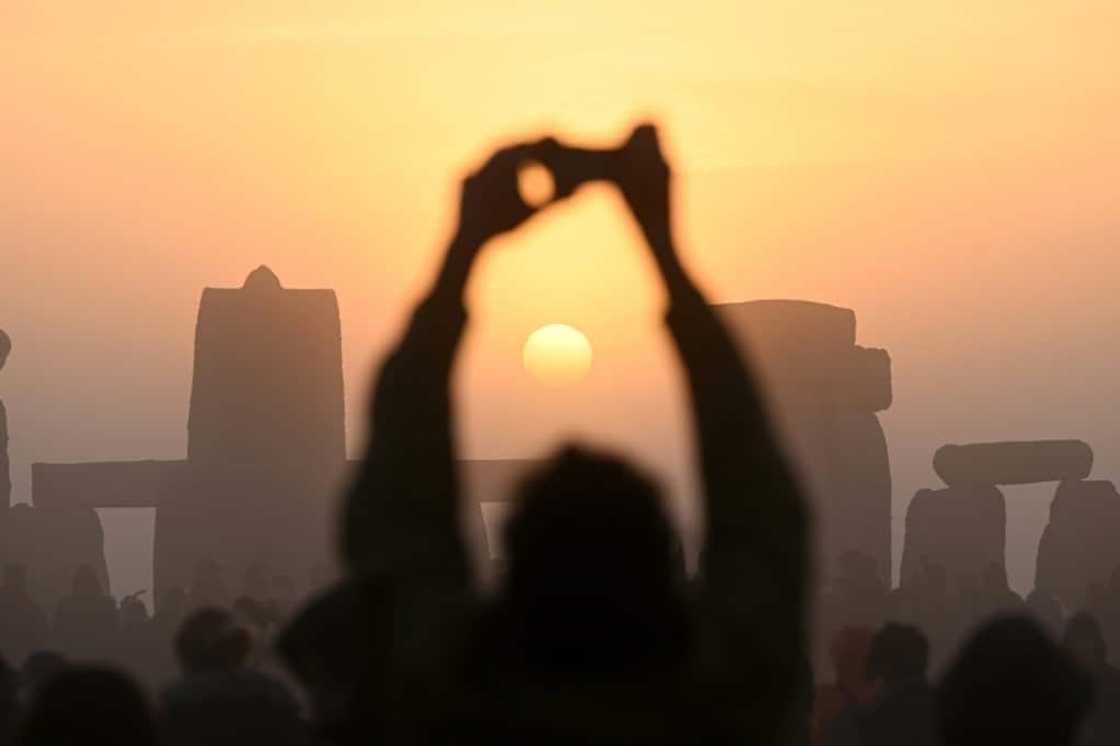 Stonehenge was built in stages, from around 3,000 BC to 2,300 BC, and the stones are aligned with the movements of the sun Stonehenge was built in stages, from around 3,000 BC to 2,300 BC, and the stones are aligned with the movements of the sun
