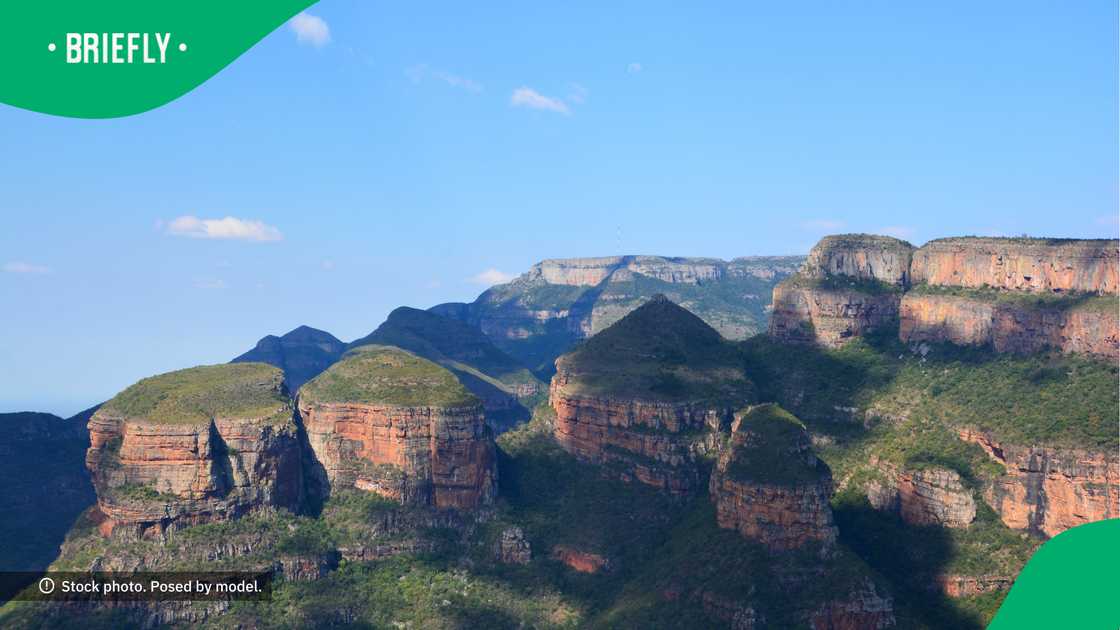 Mpumalanga is home to some of Mzansi's most beautiful sights. Mpumalanga is home to some of Mzansi's most beautiful sights.