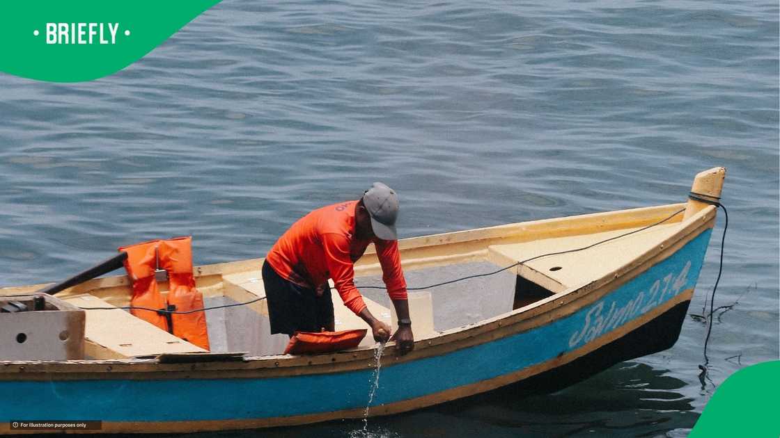 Fisherman in clash with octopus