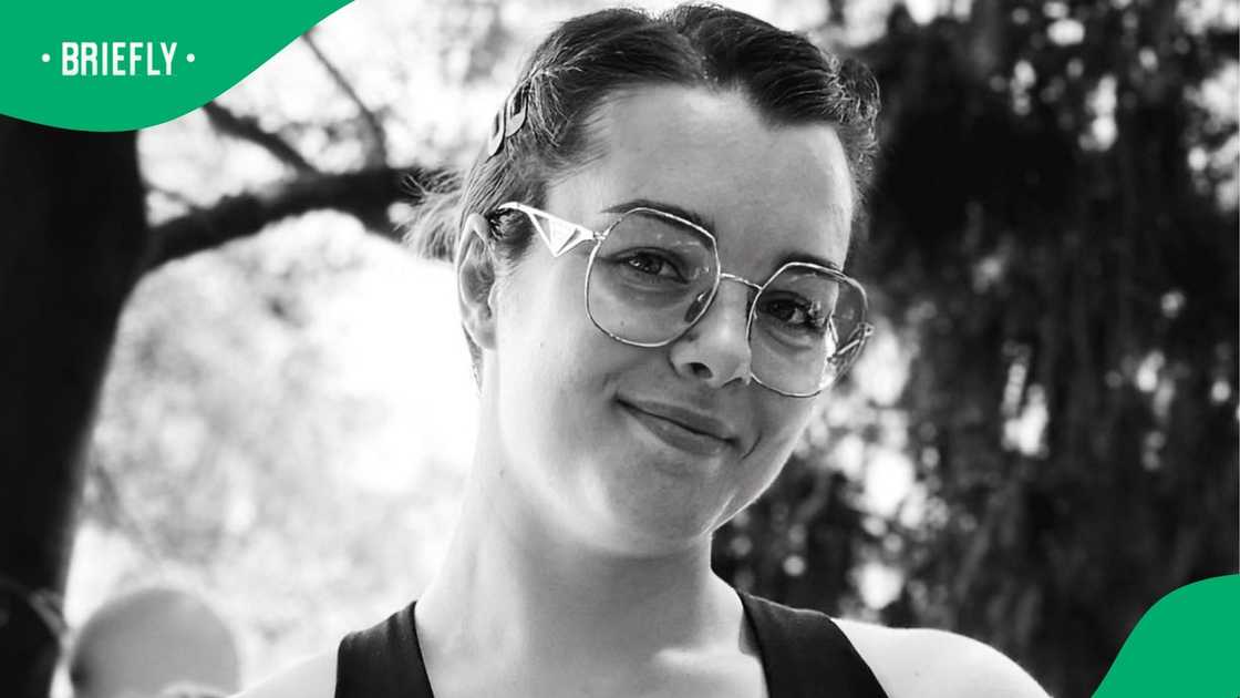 Polina Krakowska dies at the age of 25.