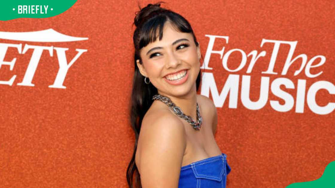 Xochitl Gomez at an event