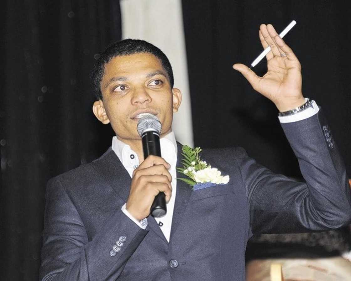 Christo Davids bio: age, family, grandparents, movies, 7de Laan, net worth Christo Davids bio: age, family, grandparents, movies, 7de Laan, net worth