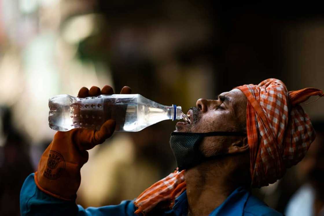 Dangerous levels of heat exposure pose a risk particularly to outdoor workers Dangerous levels of heat exposure pose a risk particularly to outdoor workers
