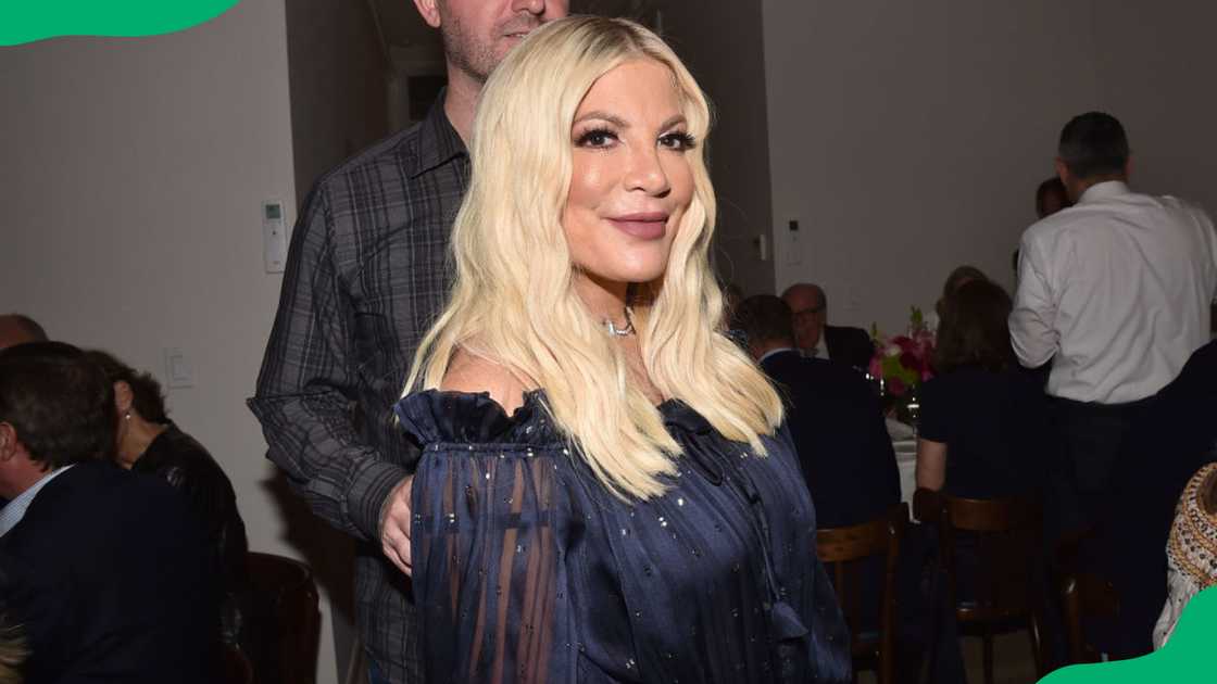 Tori Spelling broke