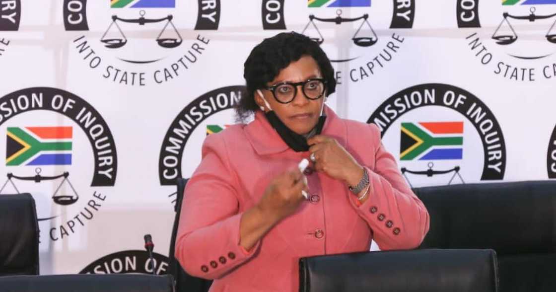 Former Minister, Environmental Affairs, Nomvula Mokonyane, Personal protective equipment, PPE, Tender, Corruption, Gauteng Department of Health, SA Express