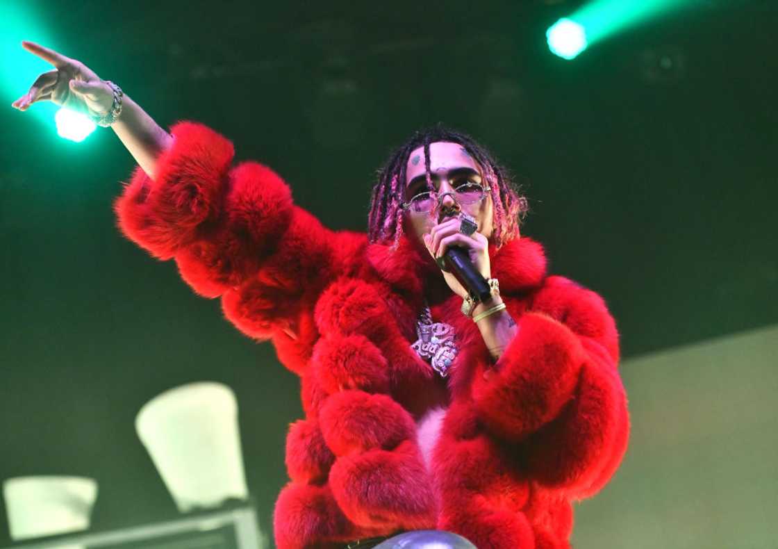 Rapper Lil Pump onstage during his Harverd Dropout tour