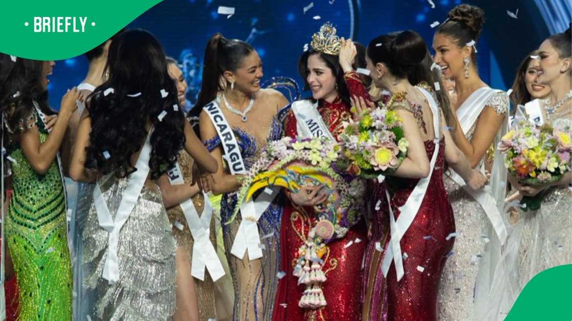 The Miss Universe contestants. The Miss Universe contestants.