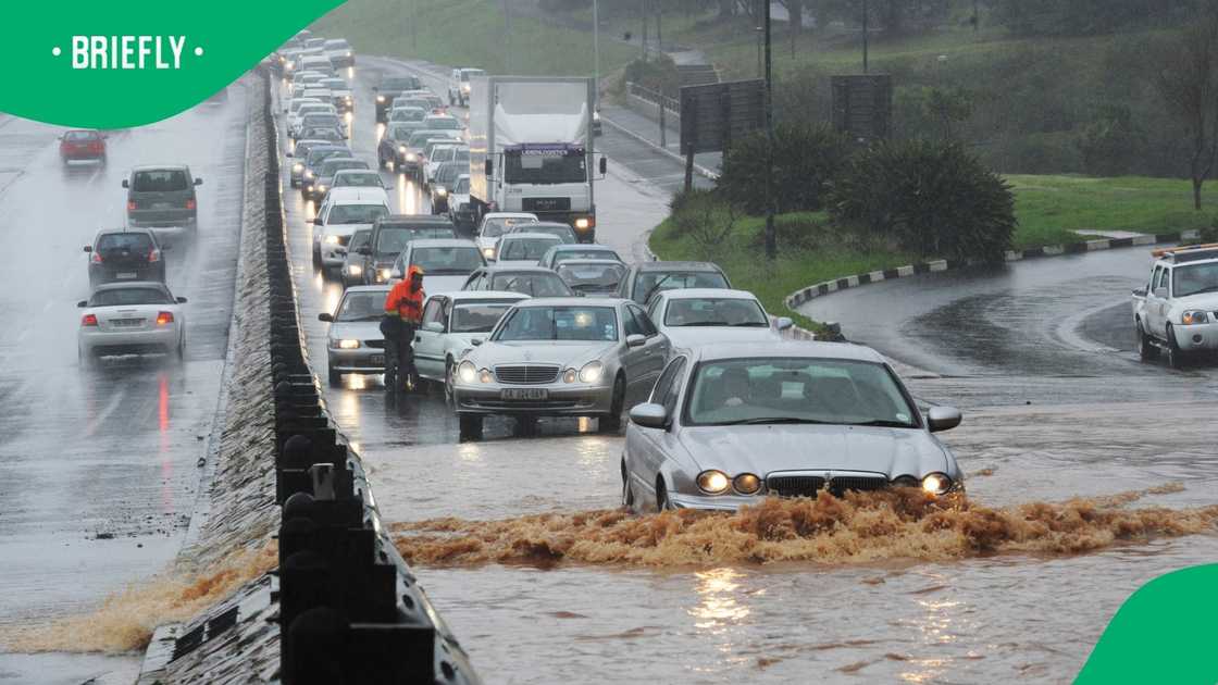 Seven people died after they were swept away by the floods in the Eastern Cape Seven people died after they were swept away by the floods in the Eastern Cape