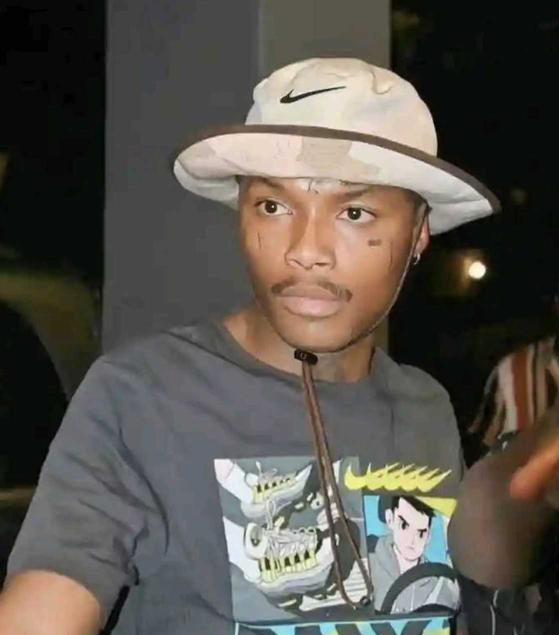 Social media was impressed by the fan's performance Social media was impressed by the fan's performance