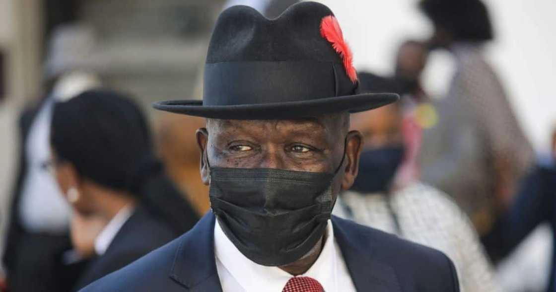 Bheki Cele, Limpopo, police, South African Police Service, SAPS, crime, robbery, police minister Bheki Cele, Limpopo, police, South African Police Service, SAPS, crime, robbery, police minister