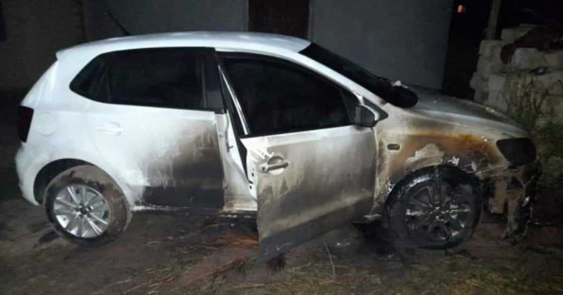 ‘These Dogs Are Burning My Car’: Woman Cries Hysterically As Her Car Set on Fire ‘These Dogs Are Burning My Car’: Woman Cries Hysterically As Her Car Set on Fire