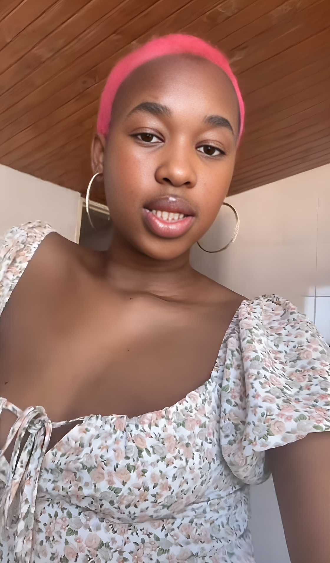 A lady was shocked by her marks after rewriting her matric results, and she showed them off. A lady was shocked by her marks after rewriting her matric results, and she showed them off.