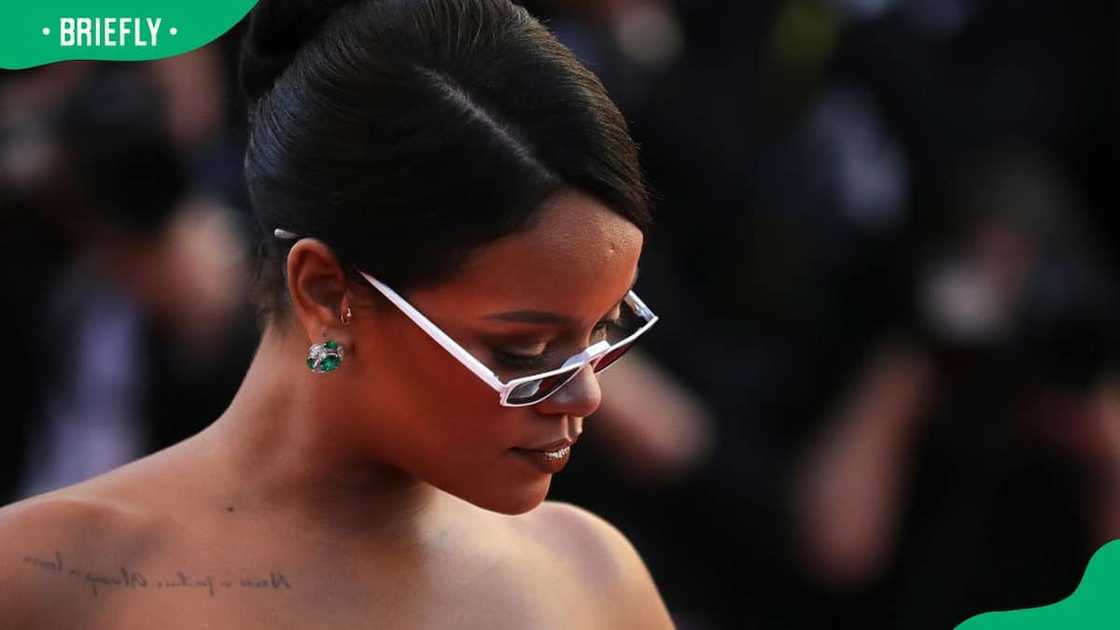 Rihanna's chest body art Rihanna's chest body art