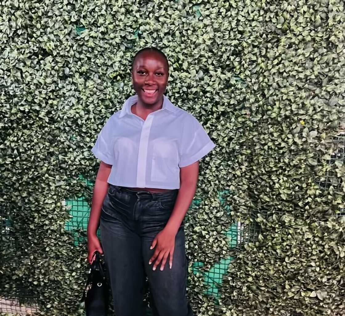 Young woman celebrated milestone with her brand-new Kia Sonet.