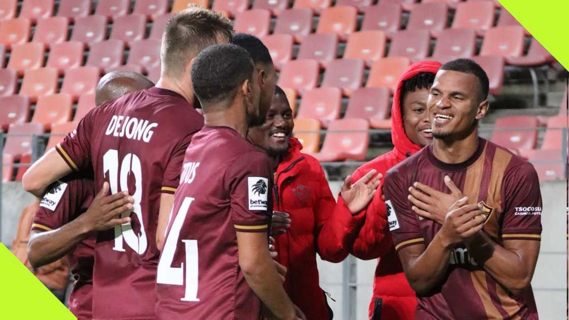 Stellenbosch FC want to defend their Carling Cup title.