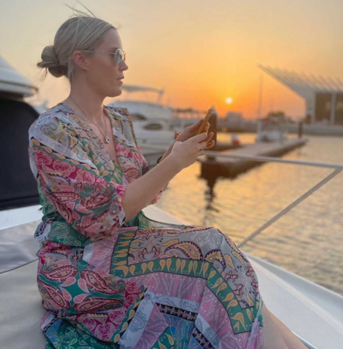 Others showered the granny with compliments for her beauty Others showered the granny with compliments for her beauty