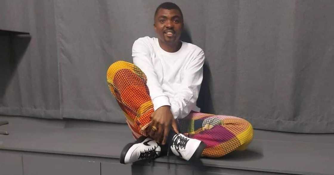 Loyiso Gola Bags Deal with Netflix, 'Unlearning' to Premiere in March Loyiso Gola Bags Deal with Netflix, 'Unlearning' to Premiere in March