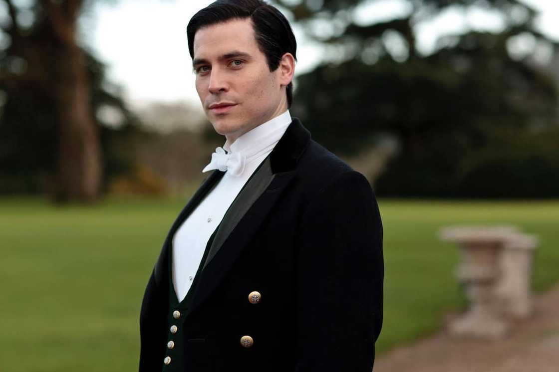 Rob James-Collier Lauren Chandiram Rob James-Collier Lauren Chandiram