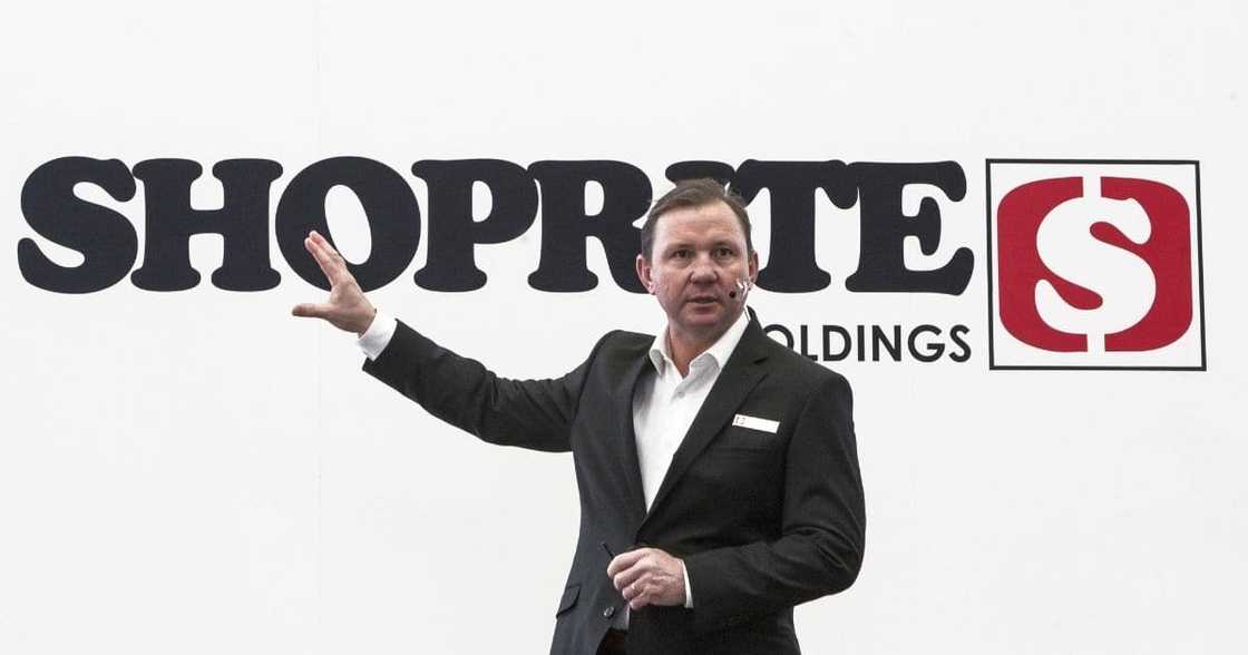 Shoprite CEO, Pieter Engelbrecht, 12% increase, almost R30 million Shoprite CEO, Pieter Engelbrecht, 12% increase, almost R30 million