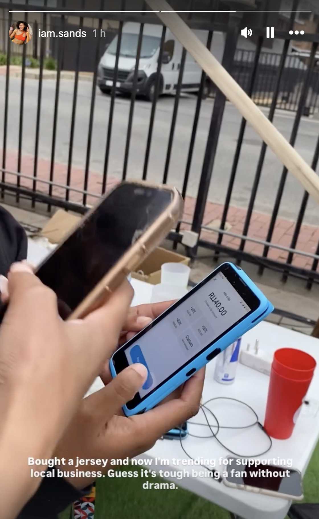 Sands addressed the rumours that she's dating Murdah Bongz