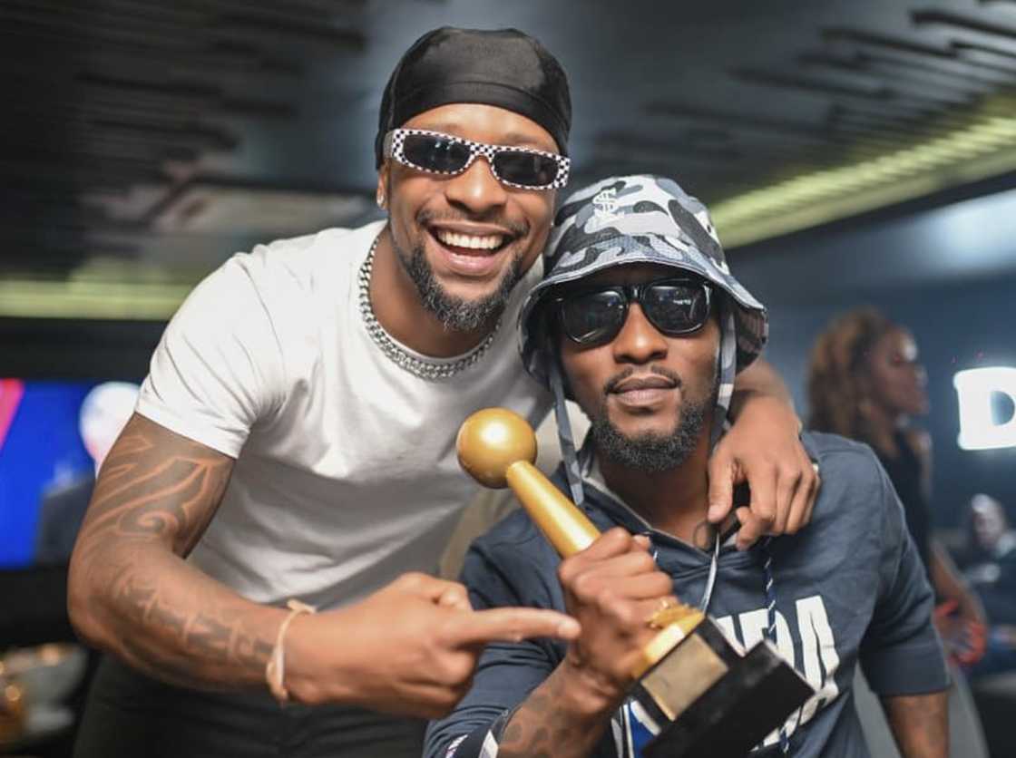 SK and Abdul Khoza had a sweet moment together SK and Abdul Khoza had a sweet moment together