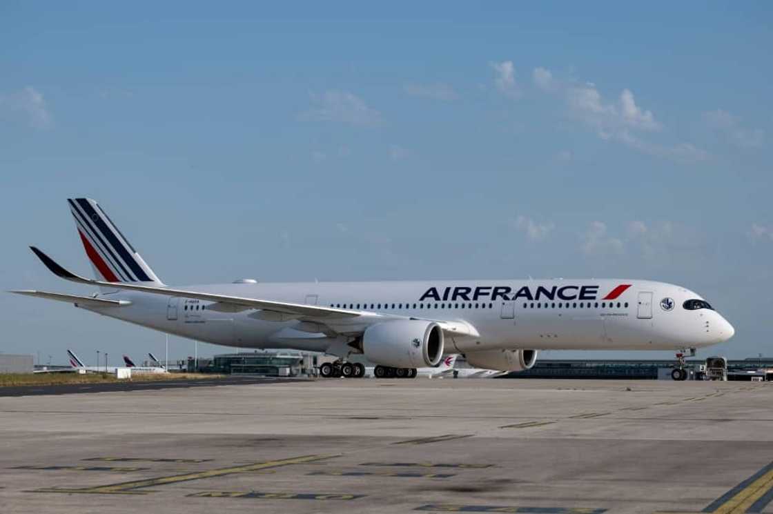 The order is also accompanied by acquisition rights for 40 additional aircraft The order is also accompanied by acquisition rights for 40 additional aircraft
