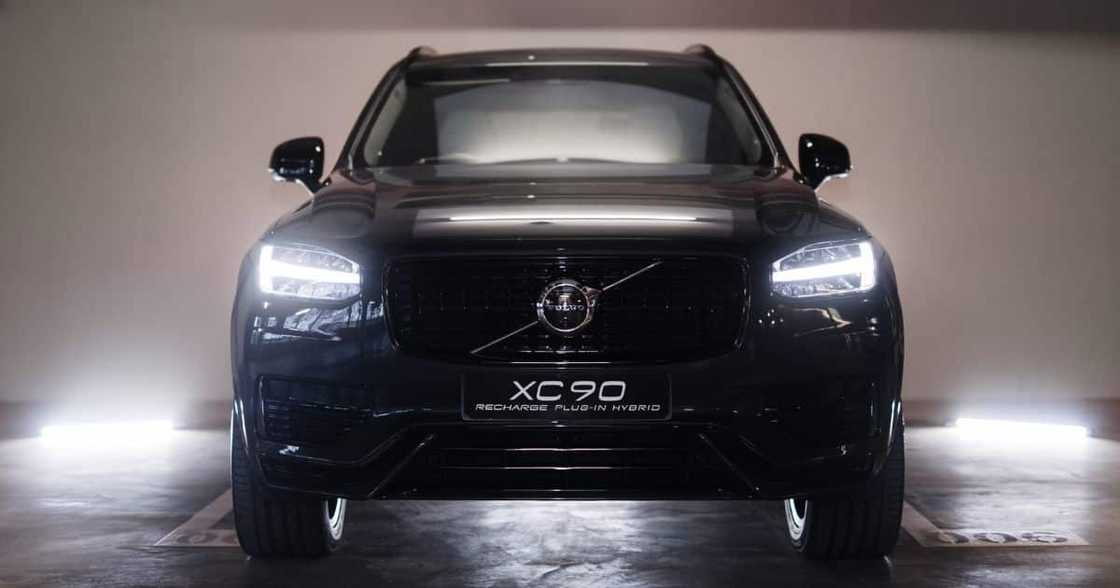Volvo SA Offers Alternatives to Petrol Powered Engines, With Electric and Hybrid Options Now Available Volvo SA Offers Alternatives to Petrol Powered Engines, With Electric and Hybrid Options Now Available