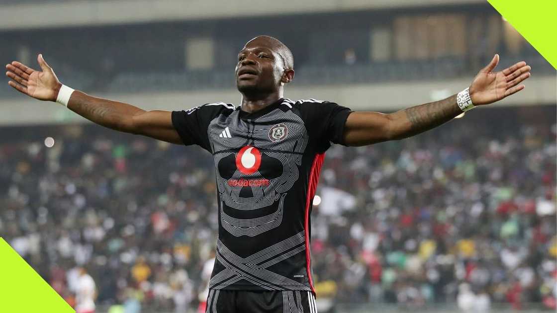 Tshegofatso Mabasa is the defending PSL Golden Boot holder.